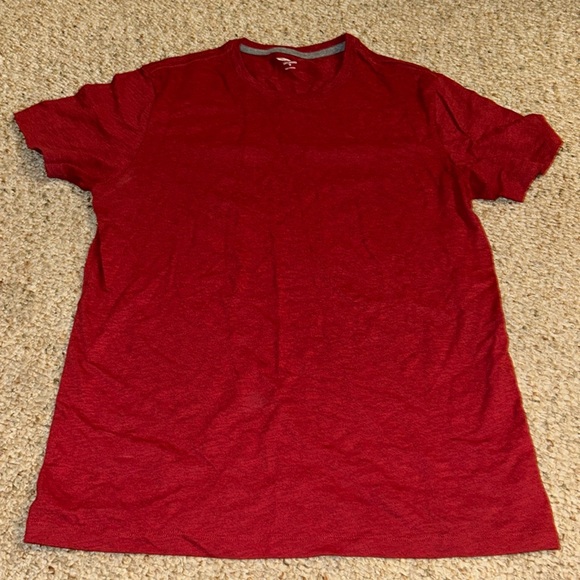 Old Navy crewneck T-Shirt - Picture 1 of 3